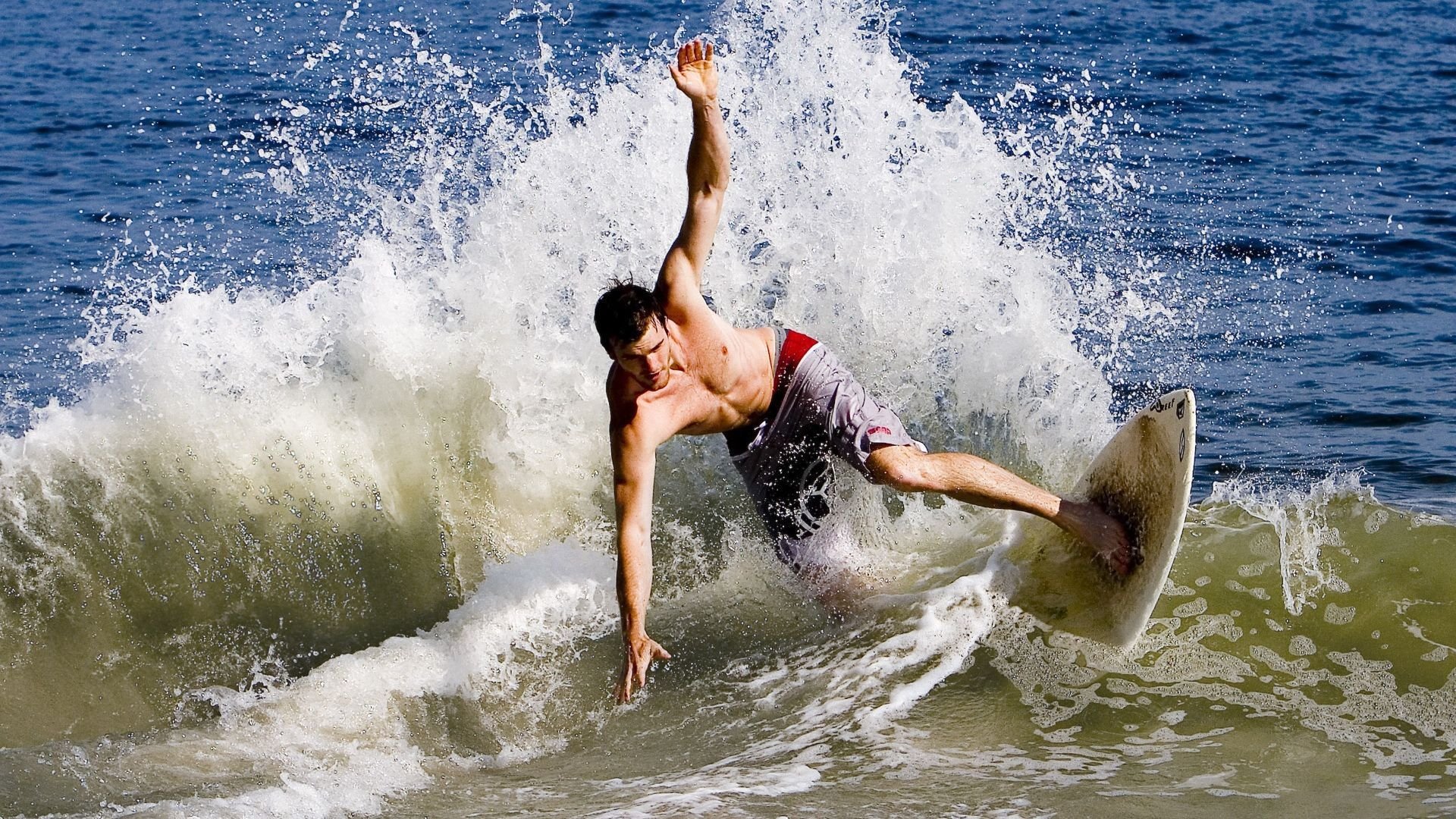 开云体育-莫兰特狂飙50分引爆全场！公牛队强势碾压北京队，展现NBA统治力